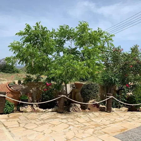 Holiday home Traditional House Lofou