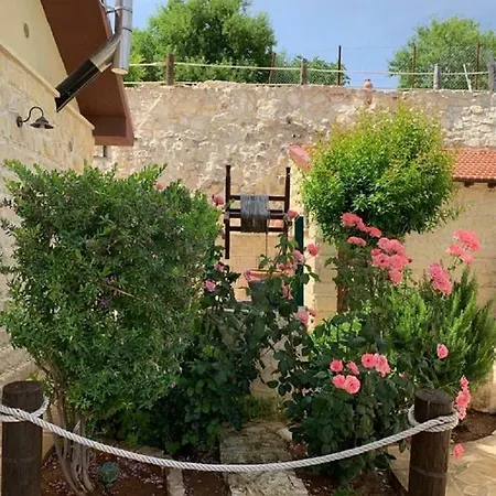 Traditional House Hébergement de vacances *